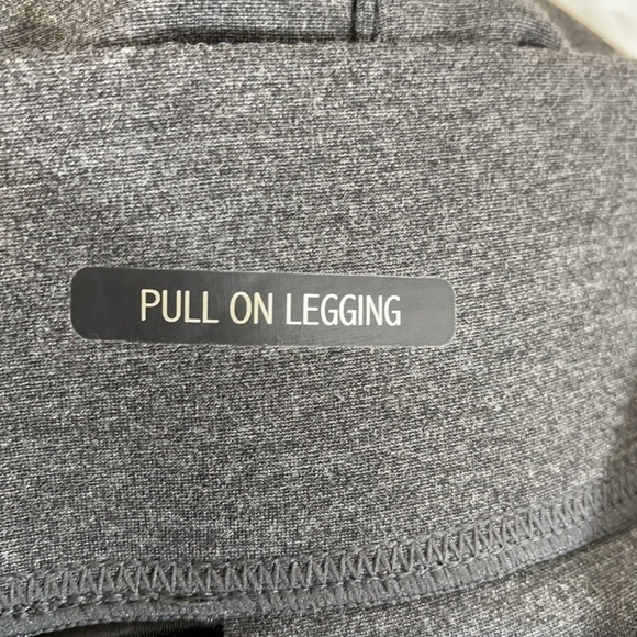 Seven7 4-Way Stretch Pull-On Legging Scallop Hem - Picture 10 of 12